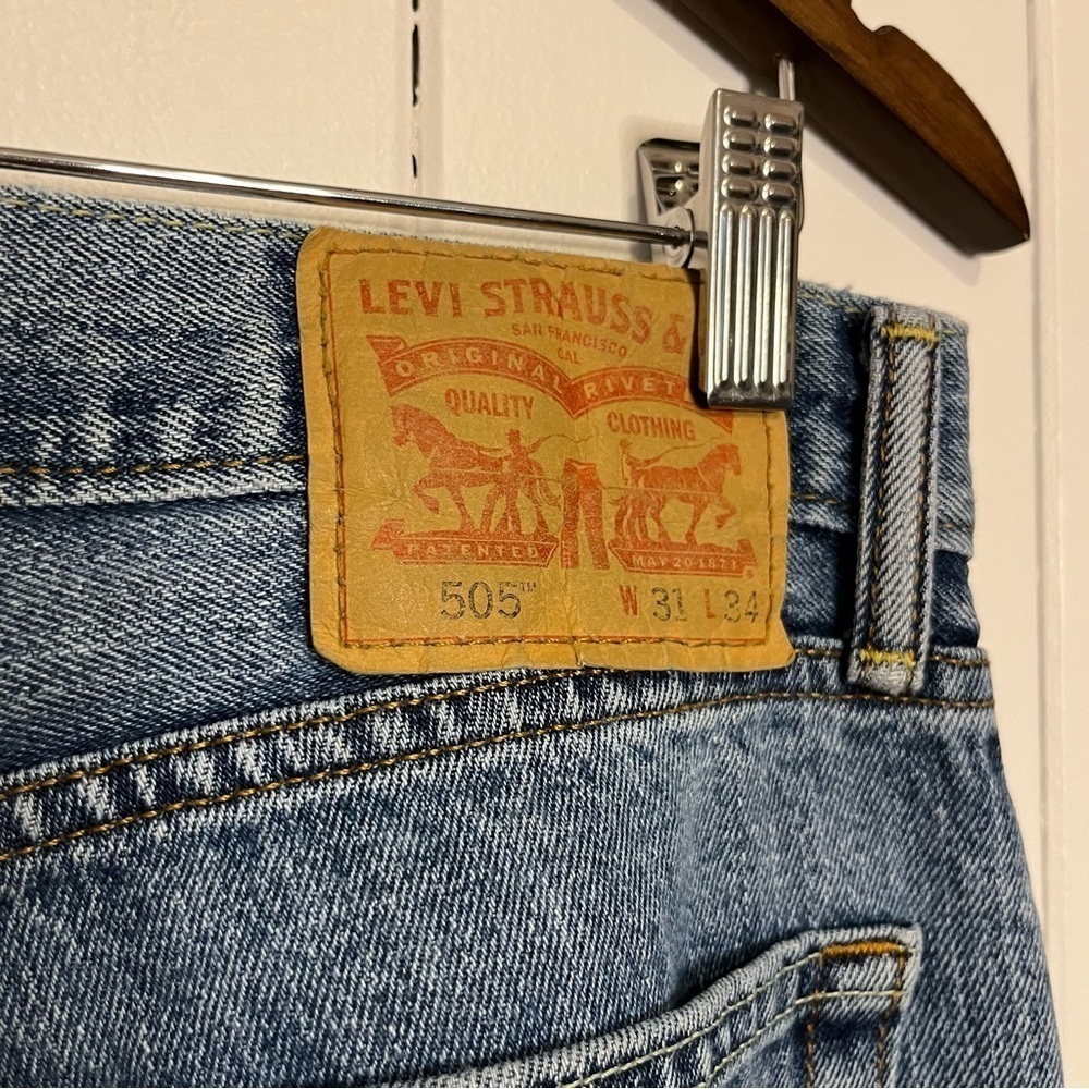Levi's Jeans. Men’s Size 31. Blue 505 Regular Fit. - Picture 6 of 8